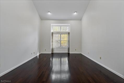 126 Worcester Drive Wayne NJ 07470