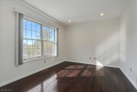 126 Worcester Drive Wayne NJ 07470