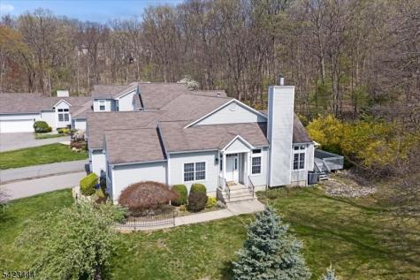 126 Worcester Drive Wayne NJ 07470