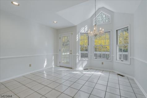126 Worcester Drive Wayne NJ 07470
