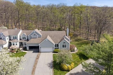 126 Worcester Drive Wayne NJ 07470