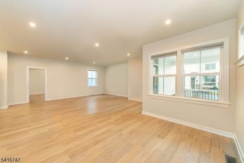 24 Willow Lane Parsippany-troy Hills NJ 07054