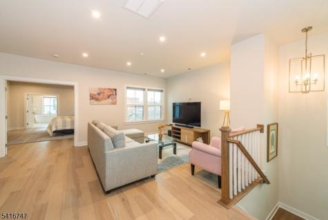24 Willow Lane Parsippany-troy Hills NJ 07054