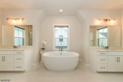 24 Willow Lane Parsippany-troy Hills NJ 07054