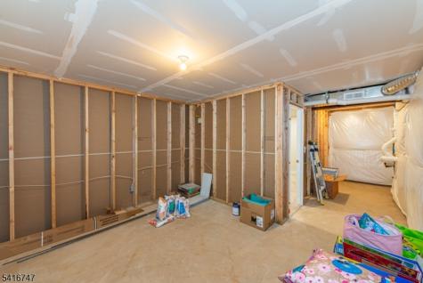 24 Willow Lane Parsippany-troy Hills NJ 07054