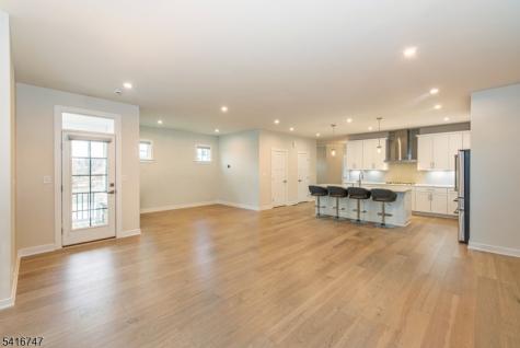 24 Willow Lane Parsippany-troy Hills NJ 07054