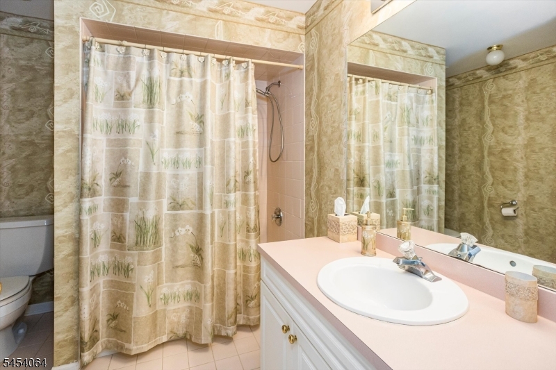 52 Jesse Court Montville NJ 07045