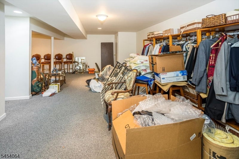 52 Jesse Court Montville NJ 07045