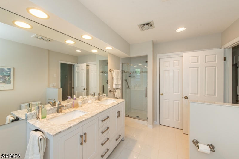 18 Century Court Montville NJ 07045