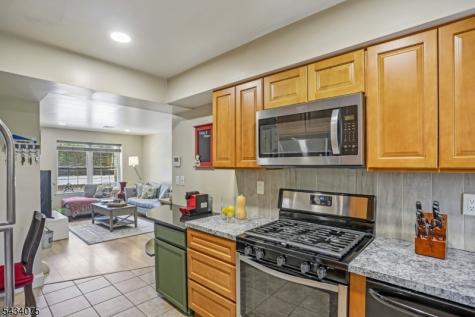 272 Walnut Street Newark NJ 07105