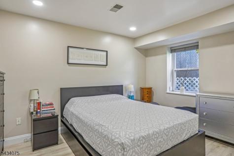 272 Walnut Street Newark NJ 07105