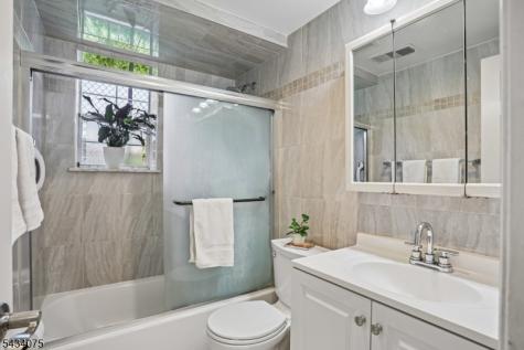 272 Walnut Street Newark NJ 07105