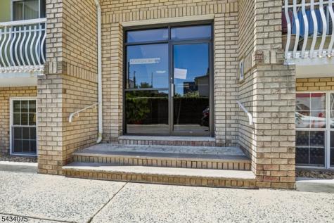 272 Walnut Street Newark NJ 07105