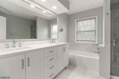 119 Hawthorne Court Rockaway NJ 07866