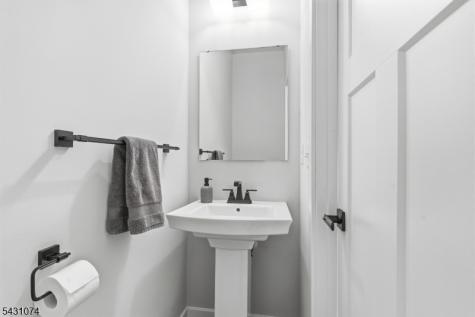19 Kiln Aberdeen NJ 07721