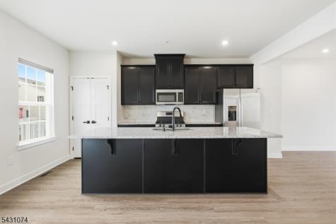 19 Kiln Aberdeen NJ 07721