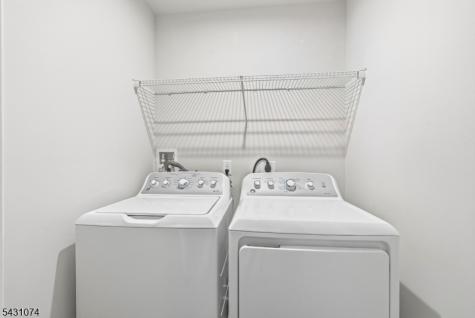 19 Kiln Aberdeen NJ 07721