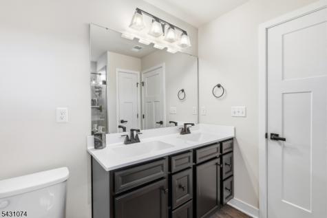 19 Kiln Aberdeen NJ 07721