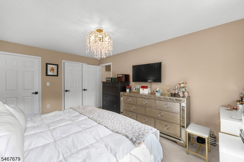 1009 Breckenridge Drive Branchburg NJ 08876
