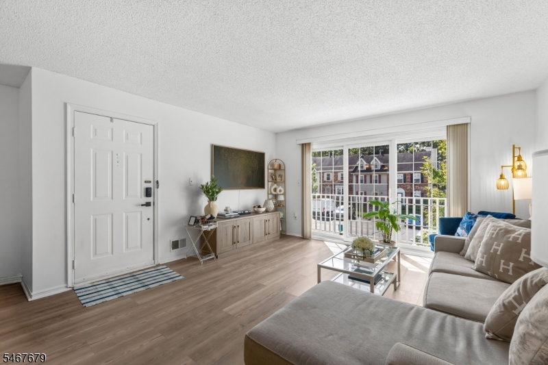 1009 Breckenridge Drive Branchburg NJ 08876