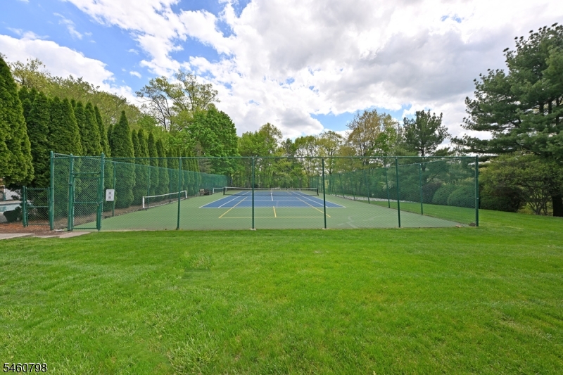 8 Hunter Road North Haledon NJ 07508