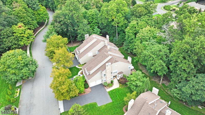 8 Hunter Road North Haledon NJ 07508