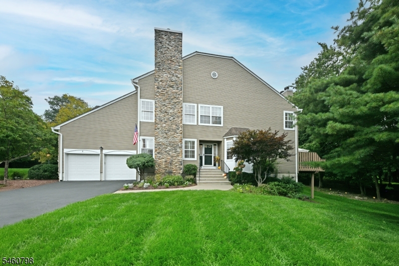 8 Hunter Road North Haledon NJ 07508