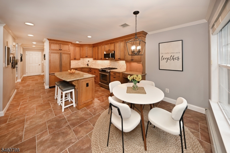 8 Hunter Road North Haledon NJ 07508