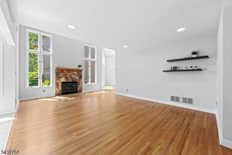 26 Sherwood Drive Mountain Lakes NJ 07046