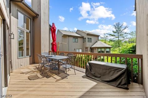 26 Sherwood Drive Mountain Lakes NJ 07046