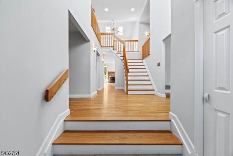 26 Sherwood Drive Mountain Lakes NJ 07046