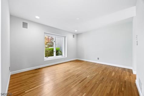 26 Sherwood Drive Mountain Lakes NJ 07046