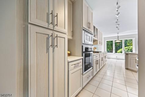 26 Sherwood Drive Mountain Lakes NJ 07046
