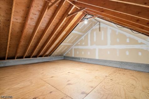 239 40th Street Irvington NJ 07111