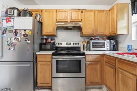 239 40th Street Irvington NJ 07111