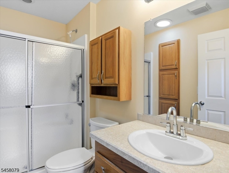 13 Makepeace Drive Jefferson NJ 07438