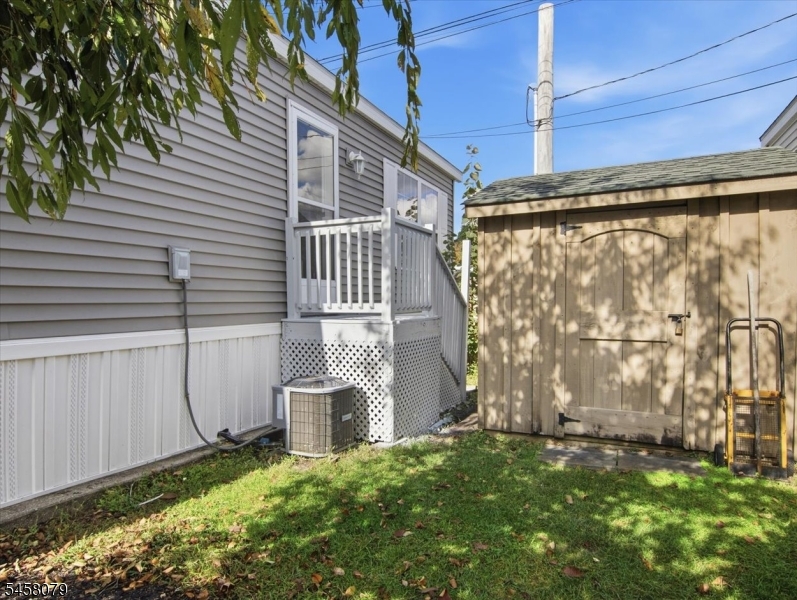 13 Makepeace Drive Jefferson NJ 07438