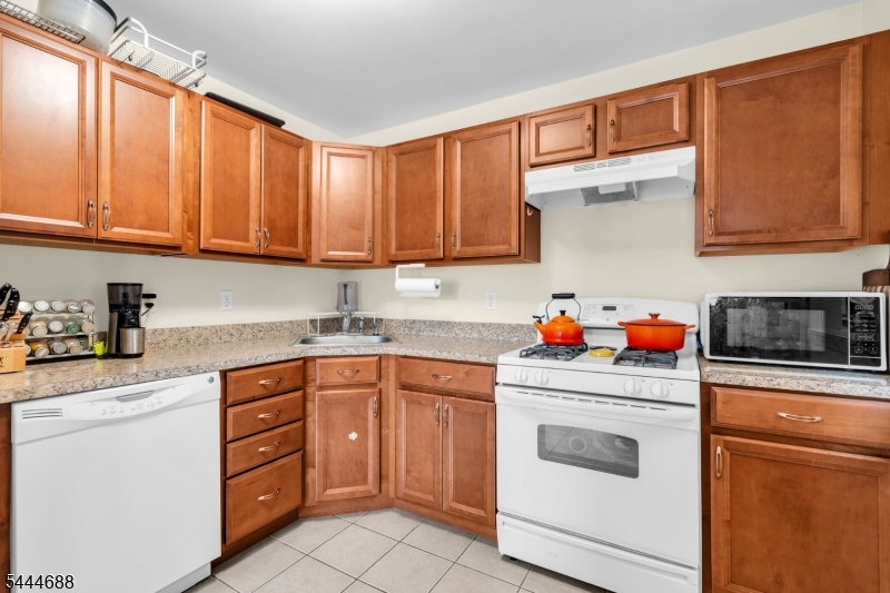 57 Fisher Drive Franklin NJ 08823