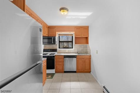 6 Colonial Drive Little Falls NJ 07424