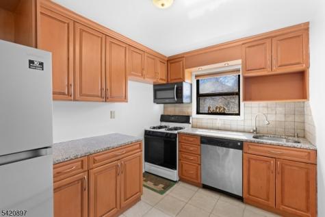 6 Colonial Drive Little Falls NJ 07424