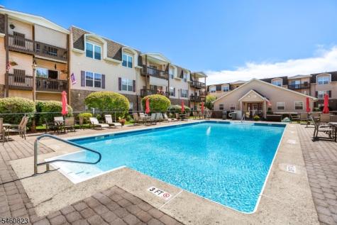 237 Cannella Way Riverdale NJ 07457