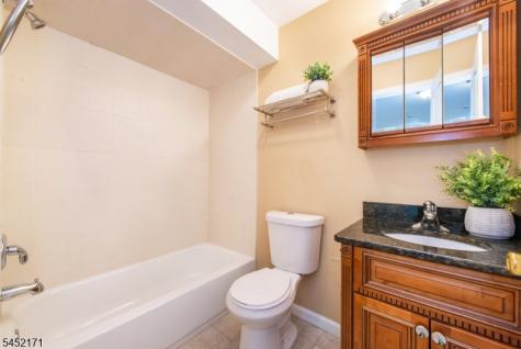 54 S Maple Avenue East Orange NJ 07018