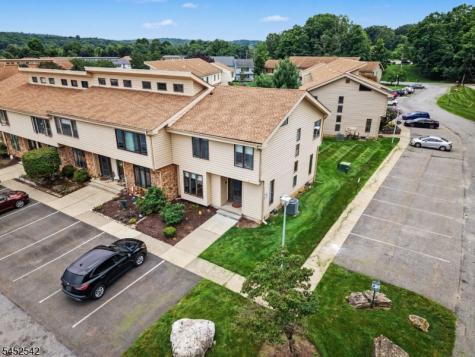 180 Dakota Drive Andover NJ 07848