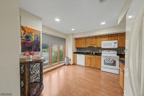 180 Dakota Drive Andover NJ 07848