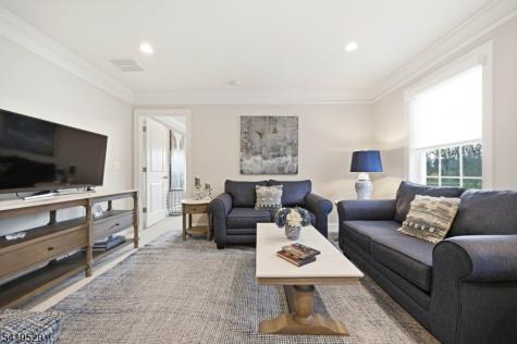 11 Lee Drive Morris NJ 07960