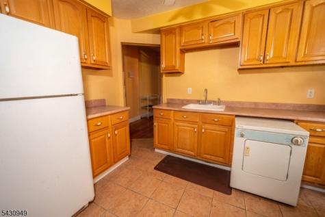 81 Romaine Ave Apt 2l Jersey City NJ 07306