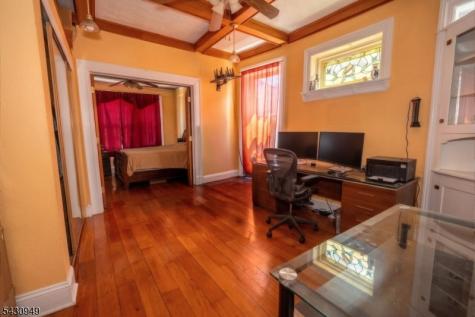 81 Romaine Ave Apt 2l Jersey City NJ 07306