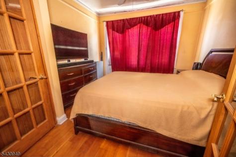 81 Romaine Ave Apt 2l Jersey City NJ 07306