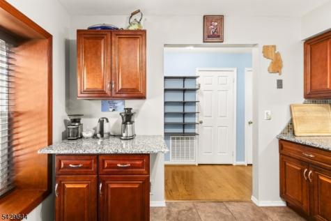 327 Smithwold Road Franklin NJ 08873