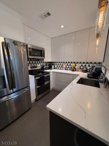 50 Red Oak Terrace Jefferson NJ 07438